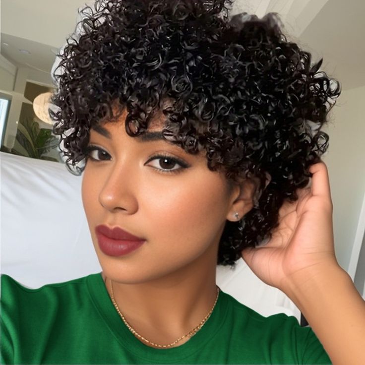 Peruca Pixie Moderna