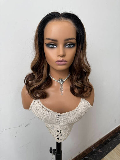 Peruca Bob Curta Ondulada loiro – Cabelo Humano, sem cola, pronta a usar