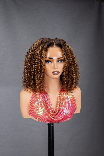 Peruca Kinky Curly Castanho Iluminado Bob – Pronta a Usar & Sem Cola