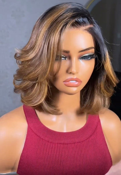 Peruca Bob Luxo com Madeixas Douradas – 100% Cabelo Humano