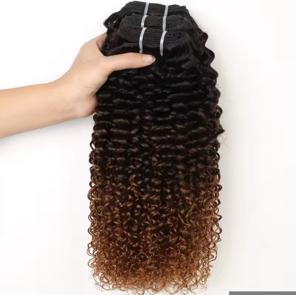 Extensões Kinky curly – Castanho Ombré